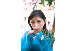 乃木坂46・与田祐希、“自分らしさ”を追求した写真集カットをFLASH独占公開