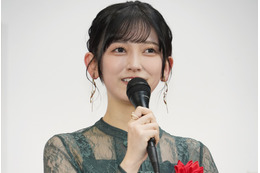 乃木坂46・池田瑛紗、香港で1泊2日のアート旅！ 「いや、もう顔面が芸術」「終始、絵面が強すぎる」と話題