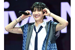 NCT・テン、日本のコスメブランド撮影で見せた陶器肌と貴公子オーラ「王子様」「美人」【PHOTO】