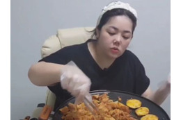 韓国の“美しすぎる女芸人”、出産2回＆妊娠中毒症で体重127kg→大食い配信で嘔吐…衝撃の近況