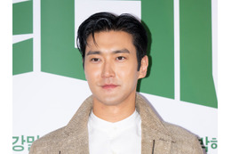 銃撃を受け死亡したカーク氏を追悼し…グループ脱退まで要求されたSUPER JUNIOR・シウォン、心境明かす