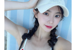 一瞬履いていないのかと…韓国チアガール、超短パンの“無防備あぐら”でファンの視線釘付けに！【PHOTO】