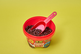 通常サイズの約14倍！史上最大の明治『チョコベビー』が本日発売！