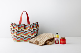 ブランケットからスープジャーまで！ブロンコビリー＆かつひろ、クーポン付き福袋を販売