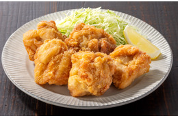 大ぶりサイズで食べ応え抜群！吉野家が本日より通販ショップでから揚げ発売