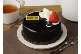 ロッテ「チョコパイ」がケーキになって登場！パリパリ食感の「紗々ミルクレープ」も