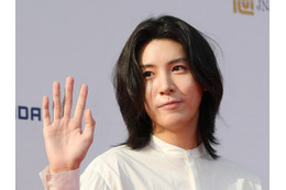 綾瀬はるかとの熱愛説で話題を集めた韓国俳優、田舎の美容師に転落？ ギャップある姿に反響