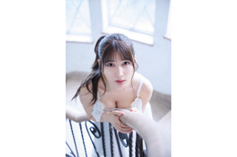 雪平莉左、1stフォトブックが発売！“普段は見せられない”プライベートな表情を収録