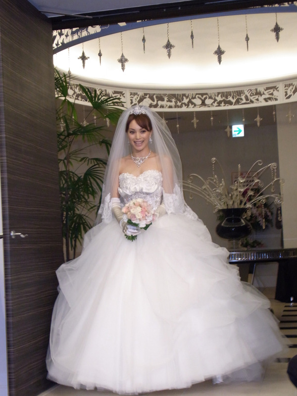 「子どもは2人以上ほしい！」……エビちゃん＆ILMARIが結婚