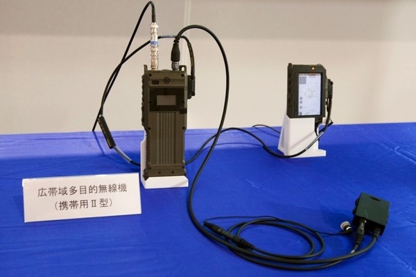 自衛隊が「ソフトウェア無線機」を公開---NECが開発し、3.11 …
