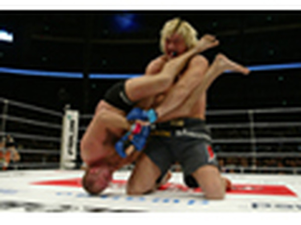 ヒョードルvsホンマン戦 秋山成勲のヒール姿をもう一度 やれんのか 大晦日 07 Rbb Today