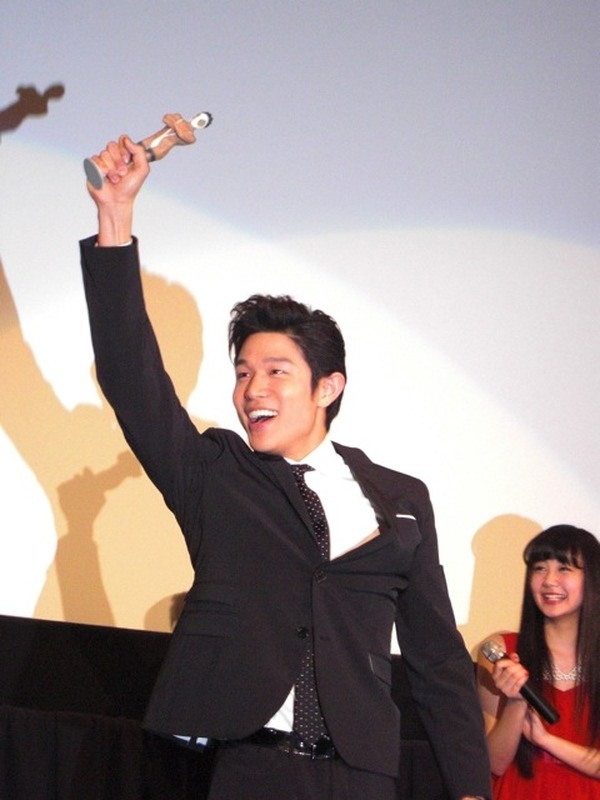 佐藤健 鈴木亮平の役者魂に 見てるだけで泣けた Rbb Today