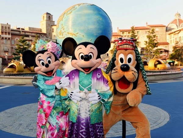お正月は東京ディズニーリゾートで！ミッキー＆ミニーの和装が