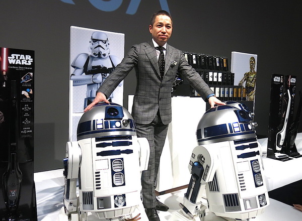 「R2-D2型の冷蔵庫」誕生！……1/1スケールでリモコン操作も可能 