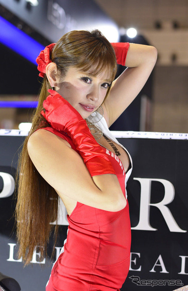 悩殺ポーズで…東京オートサロン 13枚目の写真・画像 RBB TODAY