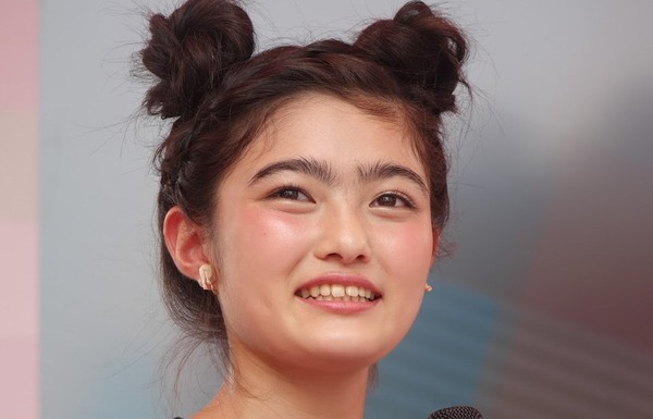 太眉 女子高生 井上咲楽 慶応大学不合格で浪人タレントへ 落ちた理由に松本驚き Rbb Today