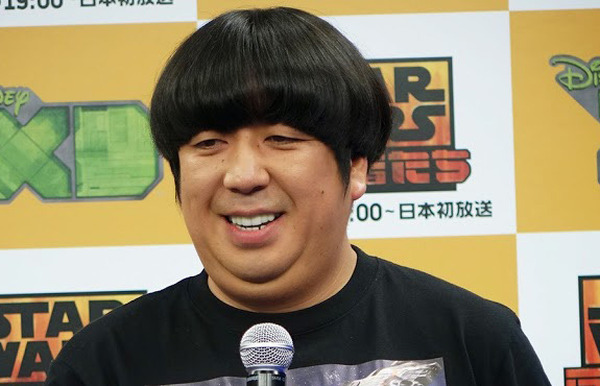 バナナマン日村 全裸企画に不満爆発 俺もう45歳で芸歴も27年なのに Rbb Today