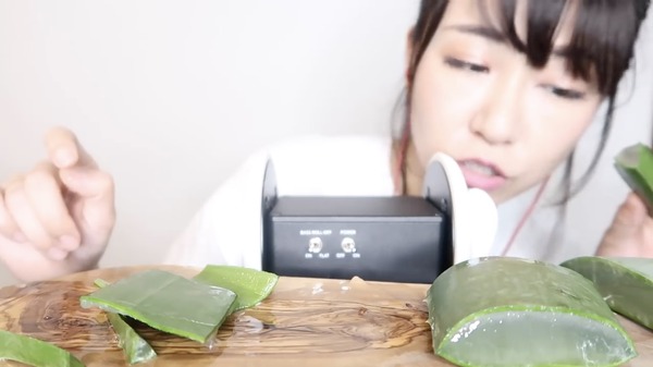 思わず癖になる 桜 稲垣早希の咀嚼音動画が話題 4枚目の写真 画像 Rbb Today 思わず癖になる 桜 稲垣早希の咀嚼音動画が話題 4枚目の写真 画像 Rbb Today
