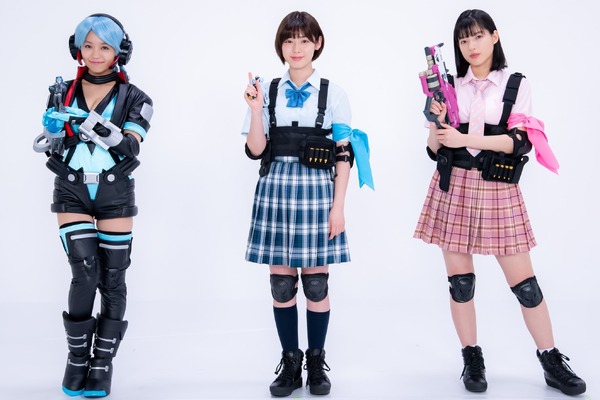 白石聖、石井杏奈、大原優乃ら注目女優8名が “サバイバル衣装”を披露