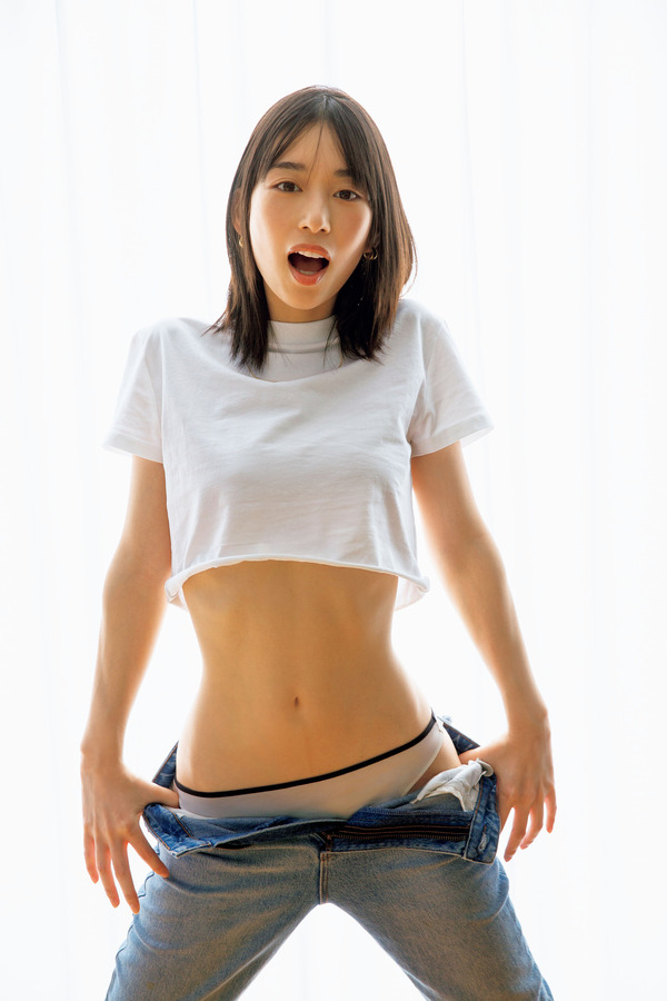 森川葵、“最初で最後”の写真集がオリコン1位獲得＆重版決定！新たな美
