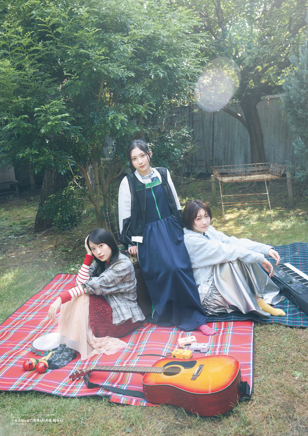 櫻坂46 三期生　ポスター 櫻坂46・三期生が仲良くほほ笑む「B.L.T.」の表紙が解禁