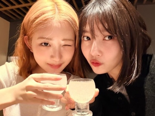 Red Velvetジョイ×IVEレイの仲良しデート