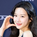 “ほぼ全部見えている”衣装が話題になった女優ムン・ガヨン、チャウヌ事務所に移籍？「前向きに検討中」