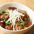 炭火焼 甲州牛カルビ丼