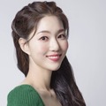 階段から転落し20代で脳死、遺族は臓器提供を決断…BLACKPINKジスと共演の韓国女優、3回忌