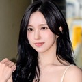 「これはあかん…」TWICE・ミナ、胸元あらわなタイト衣装で際立つ“ボリューム感”に釘付け