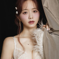 森香澄が新作ランジェリー着こなし！美谷間披露の新ビジュアルが公開に