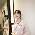 のん、ドラマのオフショット公開　花柄パンツ＆フルーツ柄ワンピの秋先取りコーデに絶賛の声
