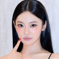 破裂しそうなボリューム感…aespa・ニンニン、“豊満ボディ”映えるピチっとワンピ姿「すっごい」