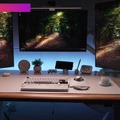 中央にゲーミングモニター、両サイドにWQHDモニターを縦置き（C）のぶちゅーぶ