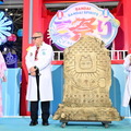 ゆうちゃみ＆エバースが浴衣姿で登場！ゆうちゃみが史上最小の「たまごっち」に大興奮