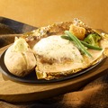 7種チーズのフォンデュ風包み焼きハンバーグ
