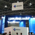 11月8日発売予定の新型液晶テレビ2モデルを中心に展示するEIZOブース