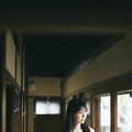 鶴崎仁香「B.L.T.2026年11月号」（東京ニュース通信社刊）撮影／前康輔