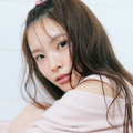 乃木坂46・森平麗心、キュートな笑顔でくつろぐ姿！6期生グラビア企画に登場
