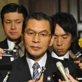 大畠経産相 国会内で会見に応じる大畠章宏経産相　撮影＝中島みなみ