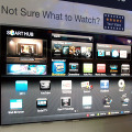 テレビがタブレットのようなUIを搭載し、アプリやインターネットコンテンツを楽しめる