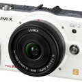 2010年12月発売のパナソニック製マイクロ一眼「LUMIX DMC-GF2（シェルホワイト）」