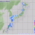 気象庁サイトの10日17時20分現在の降雨量。関東にも一部雲がかかってきている