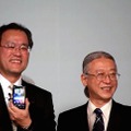 田中社長（左）とHTC 上級副社長 フレッド・リュウ氏