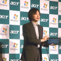 実際にデモンストレーションを行なった日本マイクロソフト UX＆クライアント プラットフォーム推進部 エバンジェリストの田中達彦氏