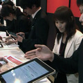 「Value Presentation 2011」にて来場者にiPad200台を用意