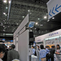 　松下電器産業は、大阪市内で実証実験を行った「街角見守りセンサーシステム」をブースでデモ展示していた。