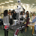 福島原発に投入された国産ロボットの「Quince」。独立行政法人新エネルギー・産業技術総合開発機構のもと、国際レスキューシステム研究機構、東北大、千葉工大が開発した