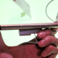 厚さ9.4mmの薄型ボディが特徴（CommunicAsia 2011）