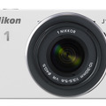 「Nikon 1 J1 標準ズームレンズキット」ホワイト